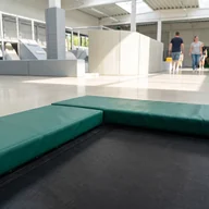 Jump bed and pads