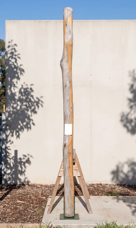 Timber piece L1-001, a Robinia upright, photographed with its part tag before loading