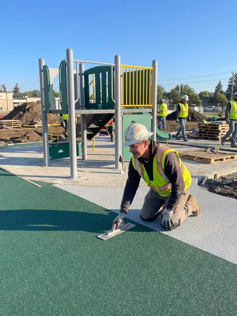 General guide: poured rubber surfacing troweled level