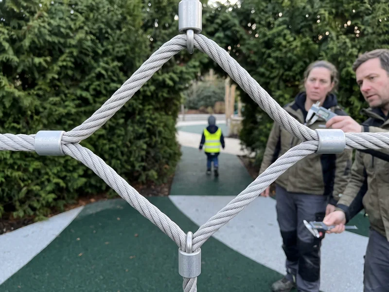 One opening of a rope climbing net